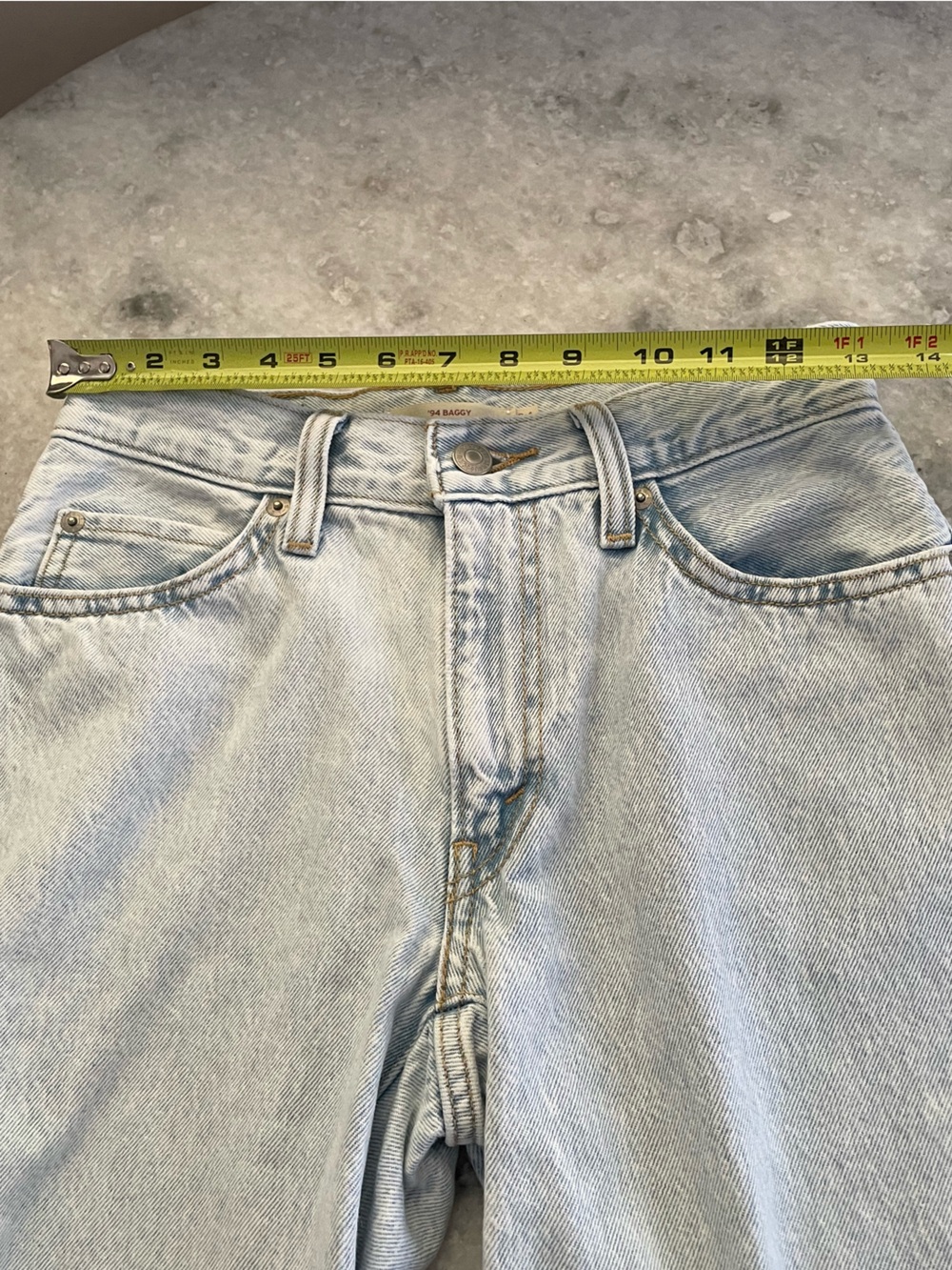 Levi’s ‘94 Baggy Shorts - Picture 8 of 11